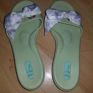 OKA b. Slide Sandals